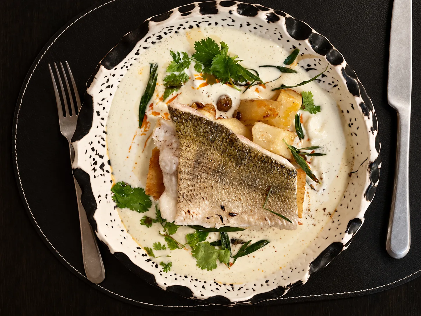 Poisson rôti aux herbes, crème citronnée, restaurant Poline à Strassen